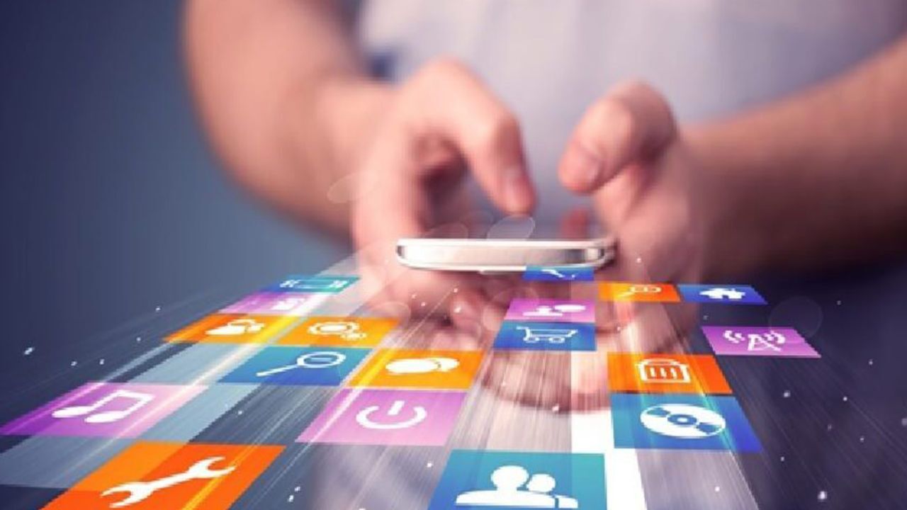 اپلیکیشنی که حضور دانشجویان را در کلاس بررسی می‌کند