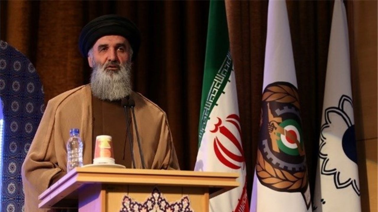 مردم به نماینده در تراز انقلاب رای دهند