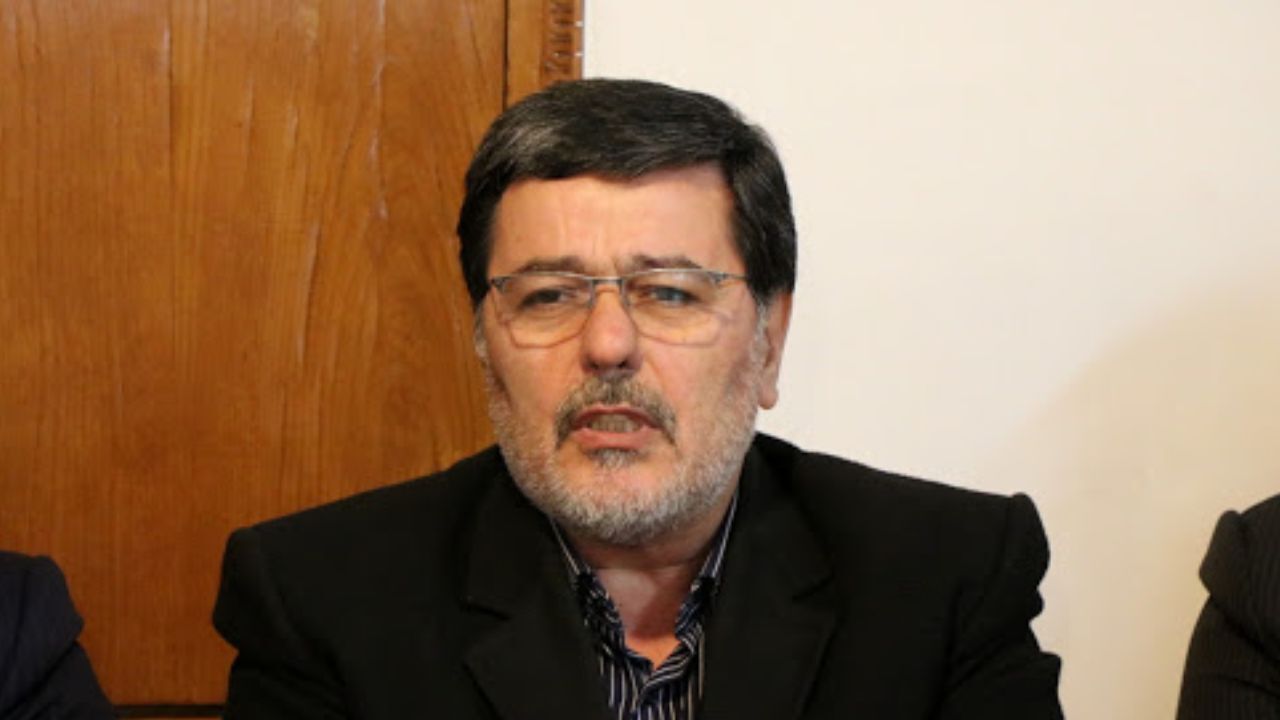 خروجی دولت و مجلس یکدست اصولگرا، جریان انحرافی بود/ زمان احمدی‌نژاد هم دولت و مجلس از یک جناح بودند/ شرایط برای دولت سخت‌تر خواهد شد/ دولت با مجلس اصولگرا یا باید تسلیم و همراه شود یا آماده تحمل شداید باشد