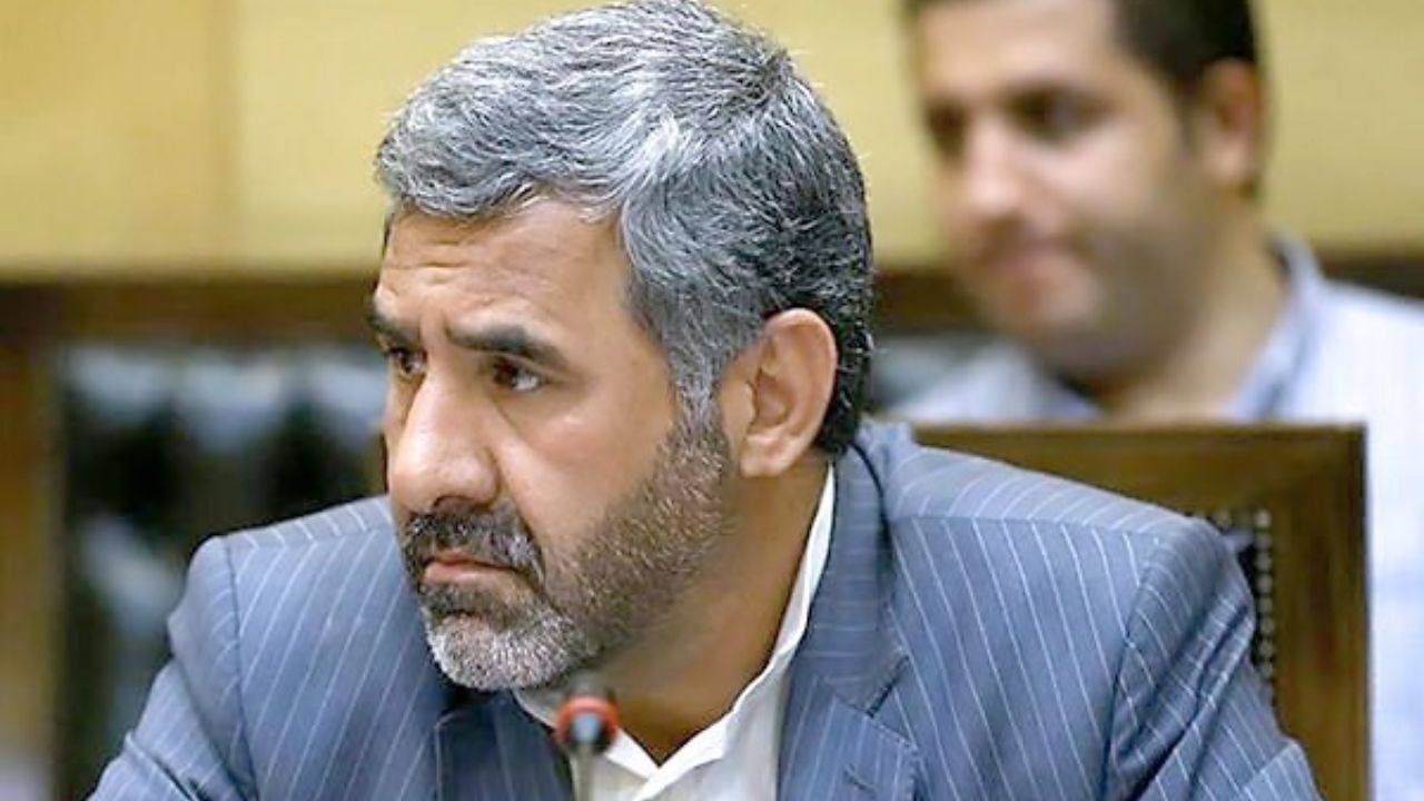 ورود افراد آگاه و عالم به مجلس بر آینده کشور تاثیر می‌گذارد