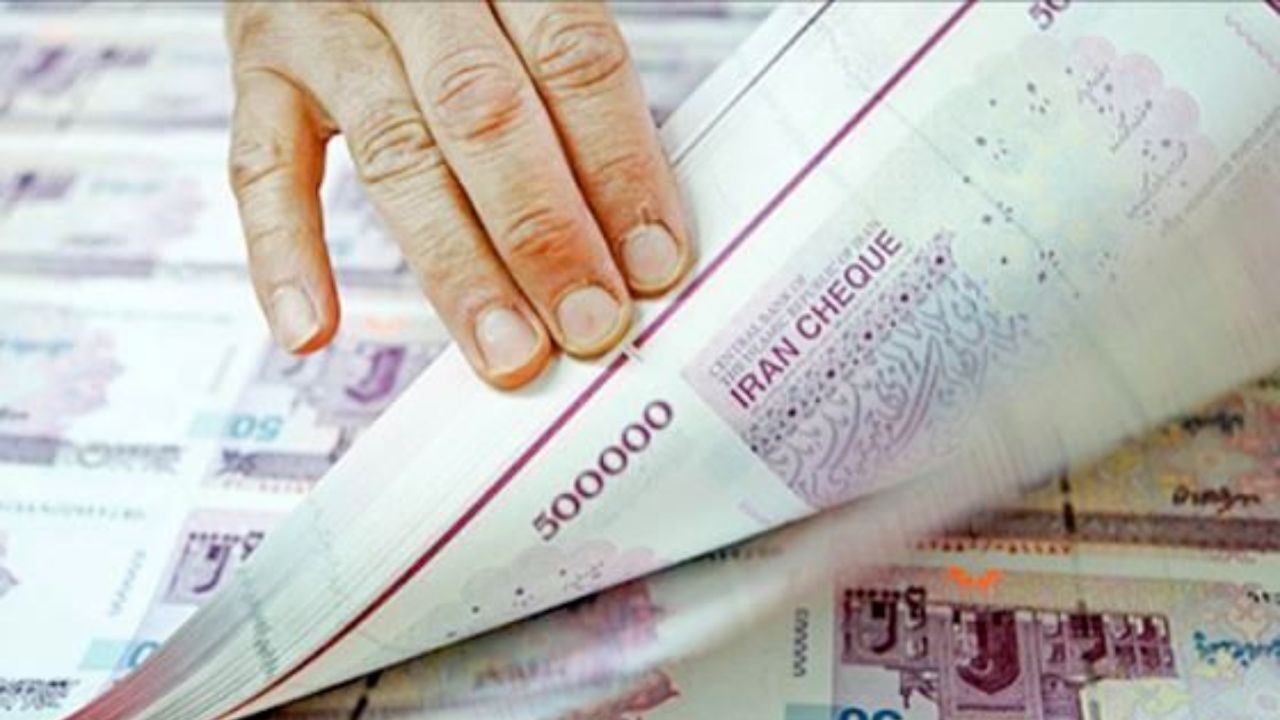 حجم نقدینگی از مرز 2200 هزار میلیارد تومان عبور کرد