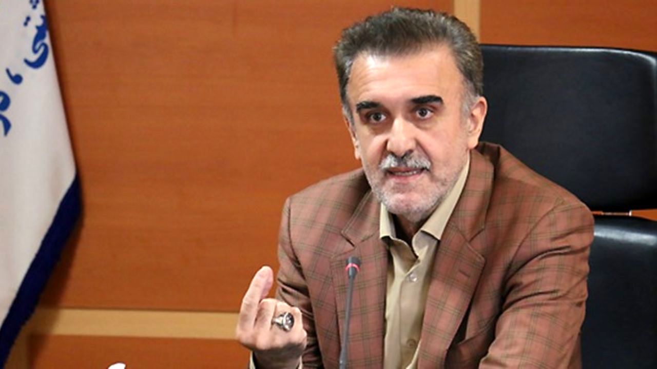 بهترین راه کنترل کرونا ماندن افراد در خانه است