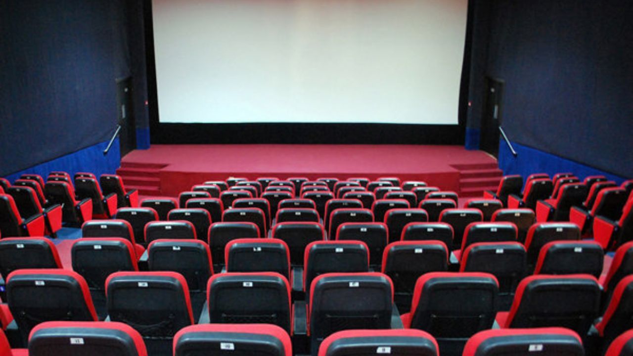 ادامه فعالیت سینماها منوط به کسب نظر از مراجع ذی‌صلاح است