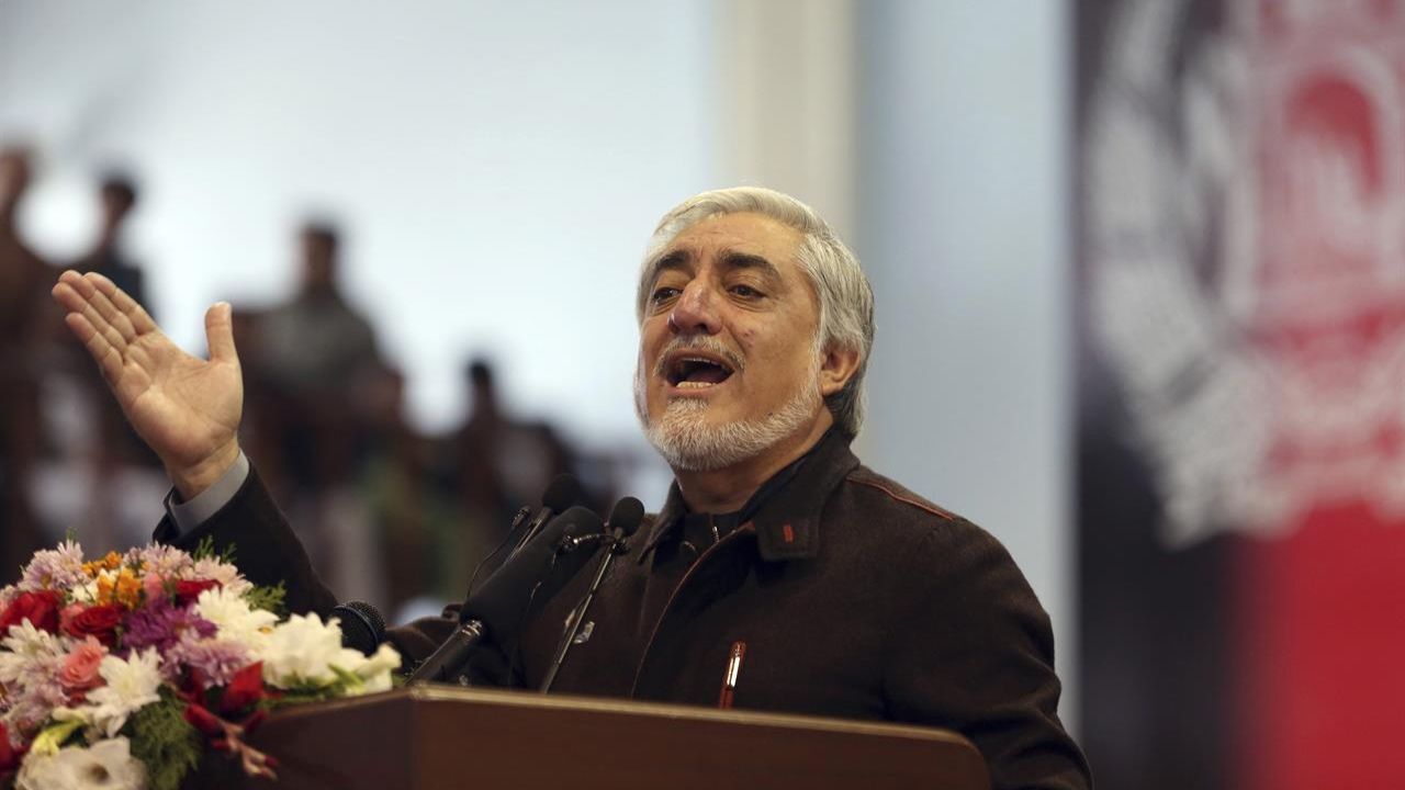 عبدالله همزمان با «غنی» مراسم تحلیف برگزار می‌کند