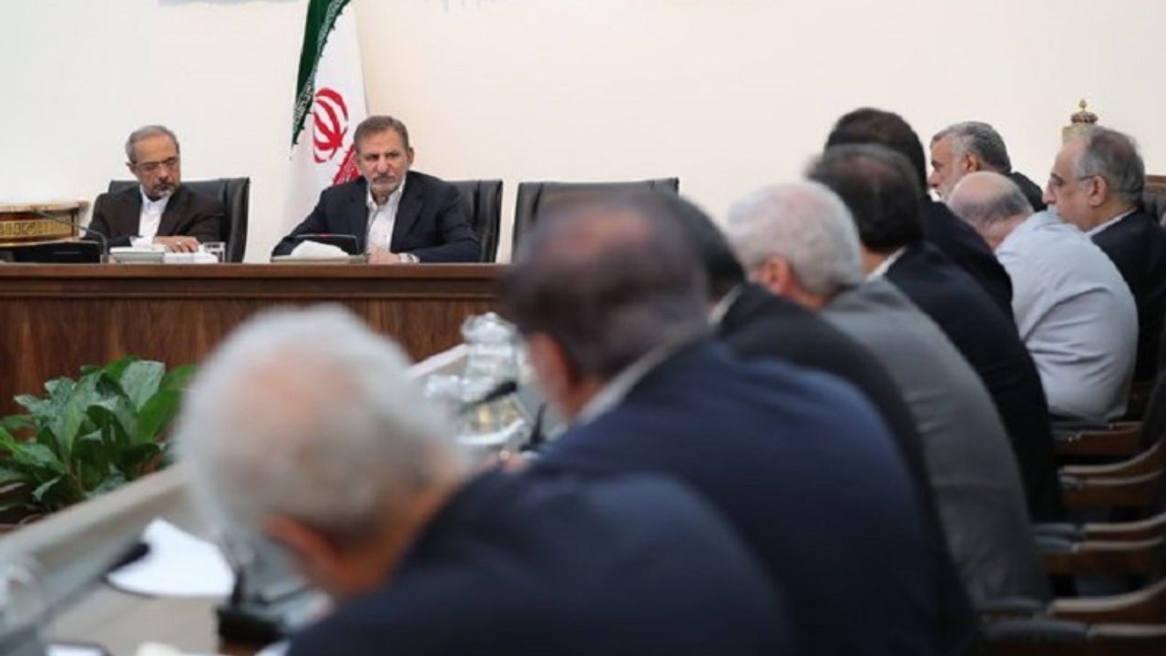 دستگاه‌ها موظف به تامین کالا‌های اساسی مردم هستند