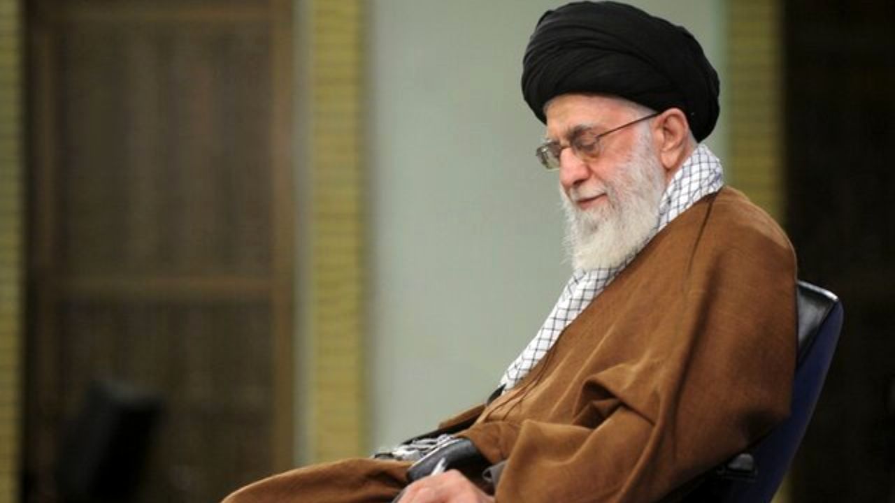 رهبر انقلاب اسلامی درگذشت پدر سردار ایزدی را تسلیت گفتند