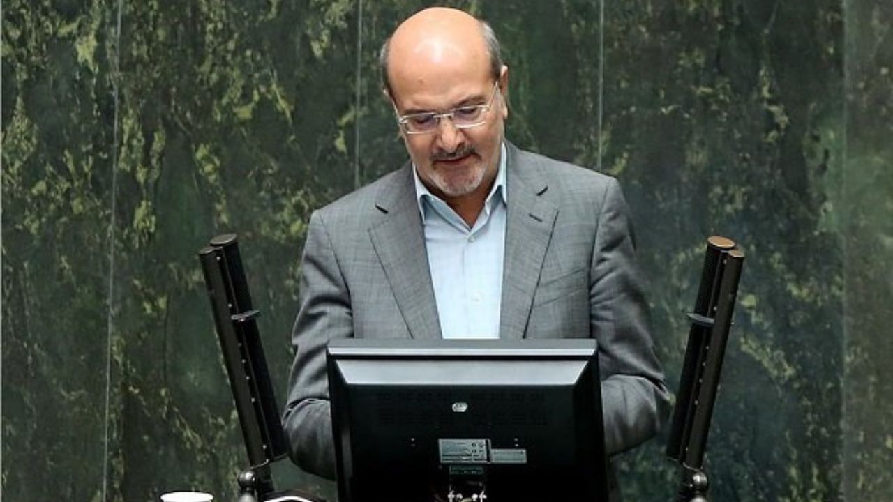 مردم و مسئولان در استفاده از امکانات یکسان باشند/ مسئولان با درایت بیشتر از نگرانی مردم بکاهند