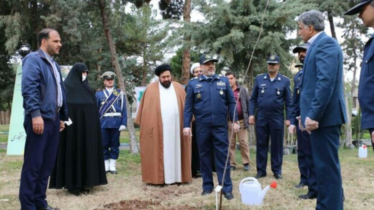 نوسازی پادگان‌ها و فضای سبز همیشه مورد تاکید رهبر انقلاب است