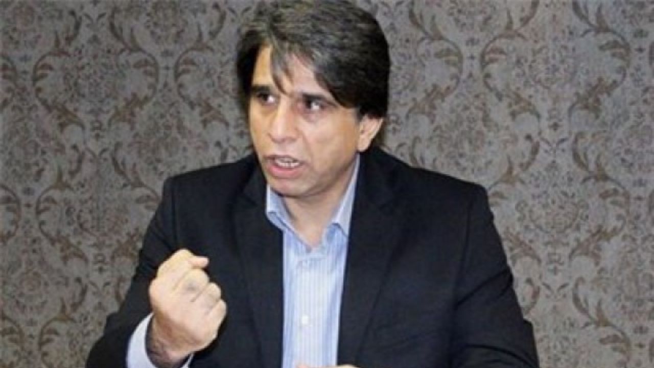 لیگ را تعطیل کنید اما به تیمی جام ندهید!