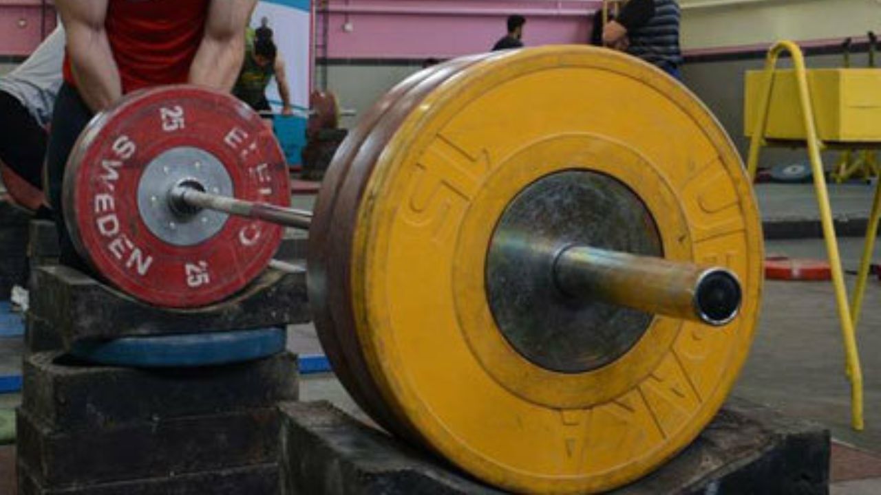 تمرینات پاراوزنه‌برداری از 15 فروردین در کیش آغاز شد/ 6 ورزشکار به پارالمپیک توکیو اعزام شدند