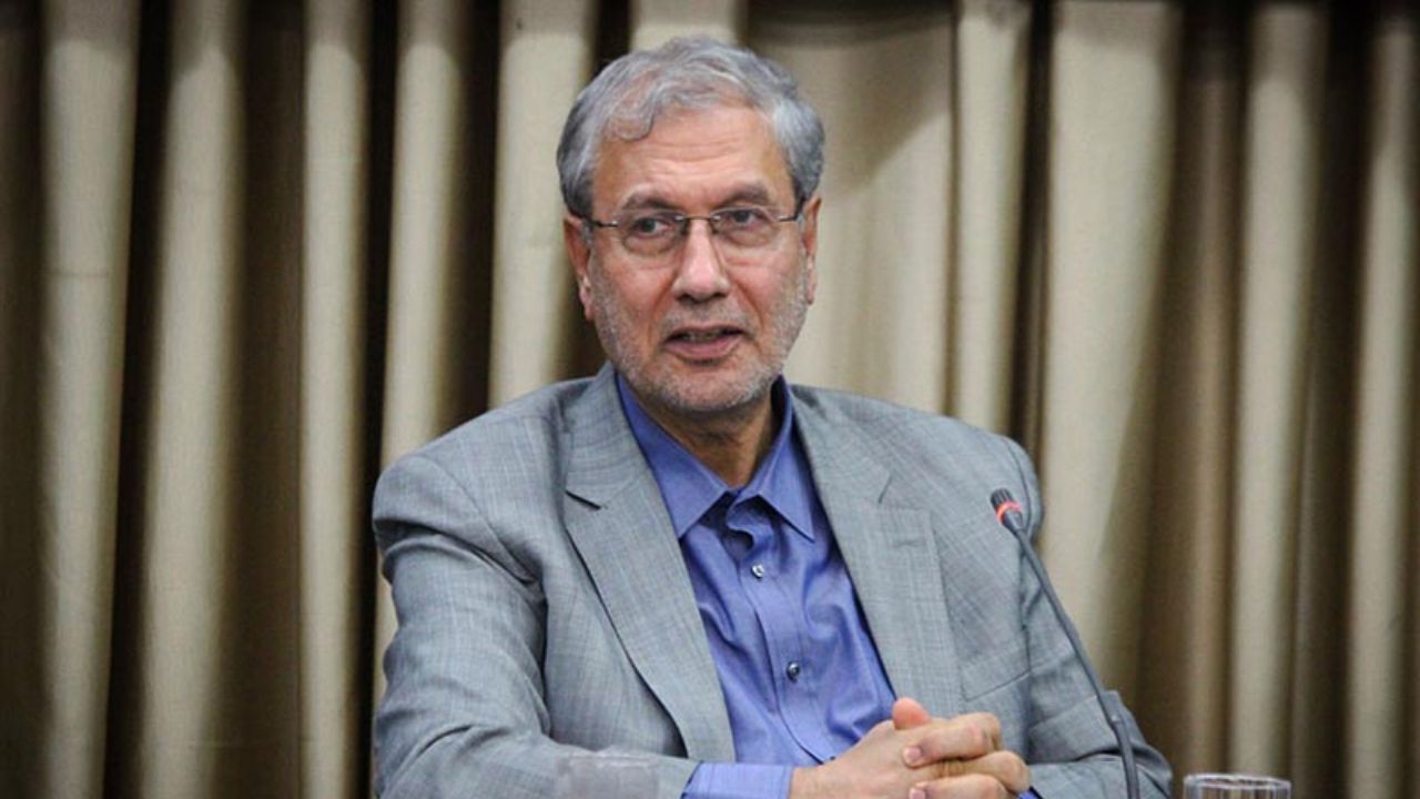 توضیحات سخنگوی دولت درباره علت قرنطینه‌نشدن شهرها و ادامه پروازها به چین