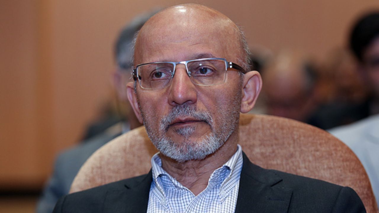 مجلس یازدهمی‌ها می‌خواهند به سمت براندازی دولت بروند/ مجلس آینده دنبال بهبود روابط خارجی نیست/ استیضاح رئیس‌جمهور به اراده مقام معظم رهبری برمی‌گردد/ اختلاف نظر میان اصولگرایان بر سر ریاست مجلس یازدهم زیاد است