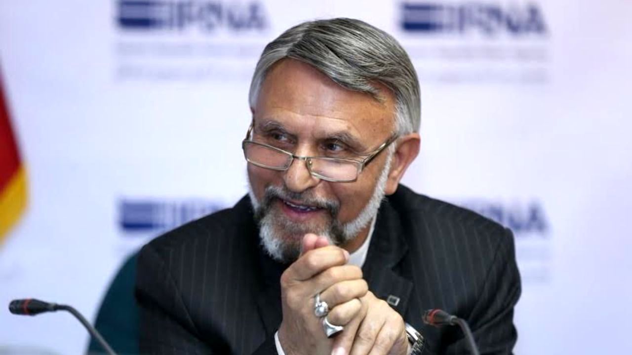 گروهی از منتخبان مجلس یازدهم رسماً در مقابل دولت شمشیر را از رو بسته‌اند/ عقلای مجلس یازدهم تندروها را کنترل کنند/ تندروها برای دولت برنامه دارند/ نماینده‌ها فکر نکنند هر کاری که می‌خواهند، می‌توانند انجام دهند/ مردم به مجلسی‌ها رأی نداده‌اند که به دولت پ