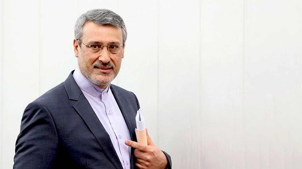 دولت انگلیس اعلام کند که تحریم‌های آمریکا را رعایت نخواهد کرد