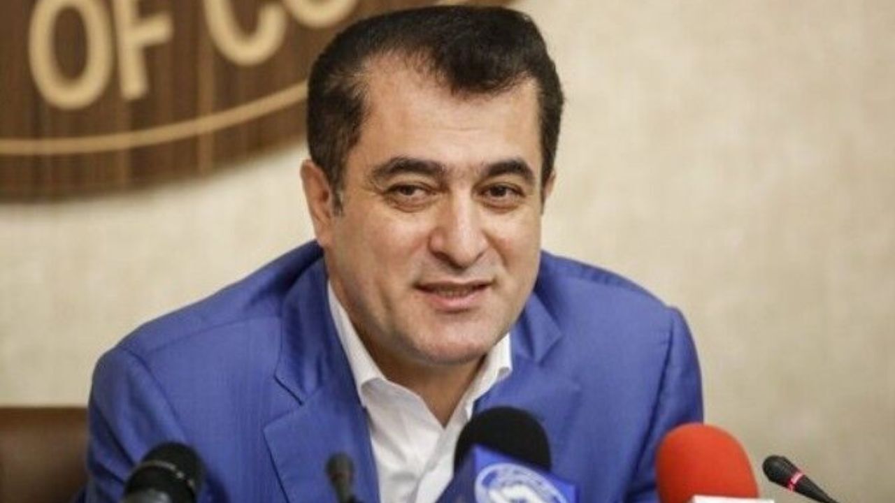 تکذیب خبر استعفای خلیل‌زاده