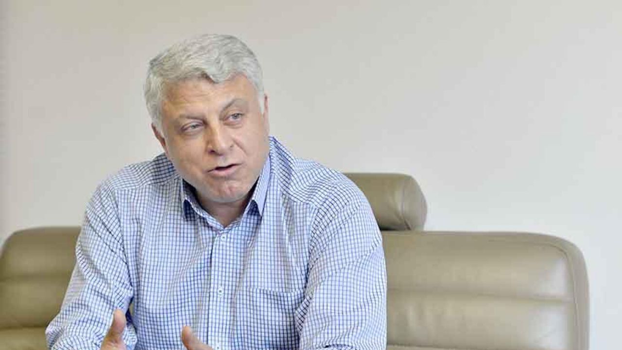 حذف آقای خاتمی شوخی است