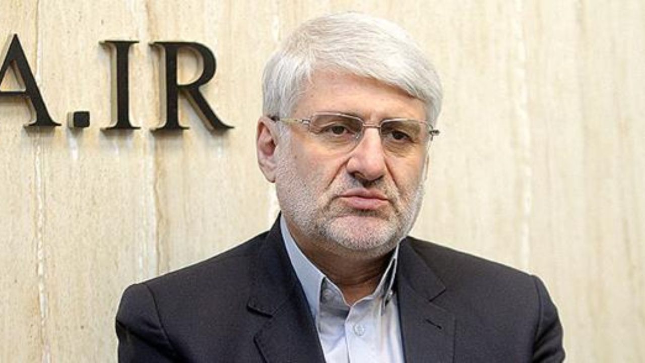 بازگشایی کسب‌وکارها با رعایت مسائل بهداشتی ضروری است/ چاره‌ای جز همزیستی با کرونا نداریم