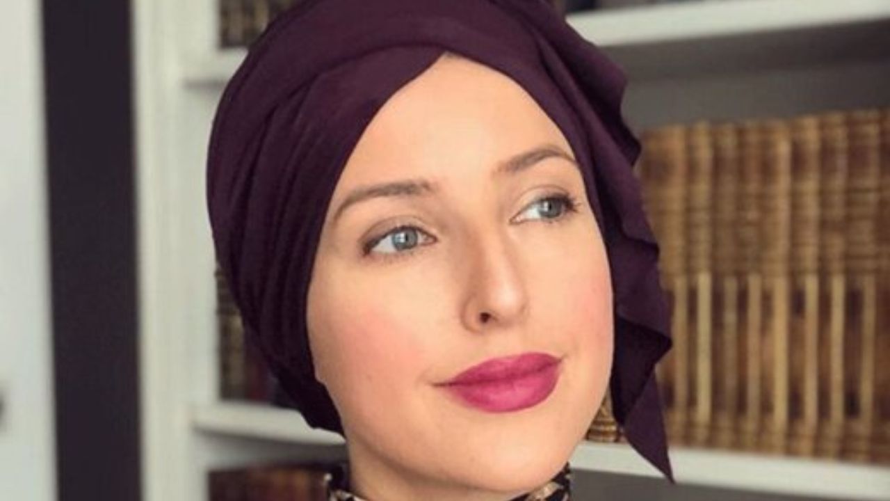 علاقه خواننده زن تازه مسلمان‌شده آمریکایی به موسیقی عربی + ویدئو