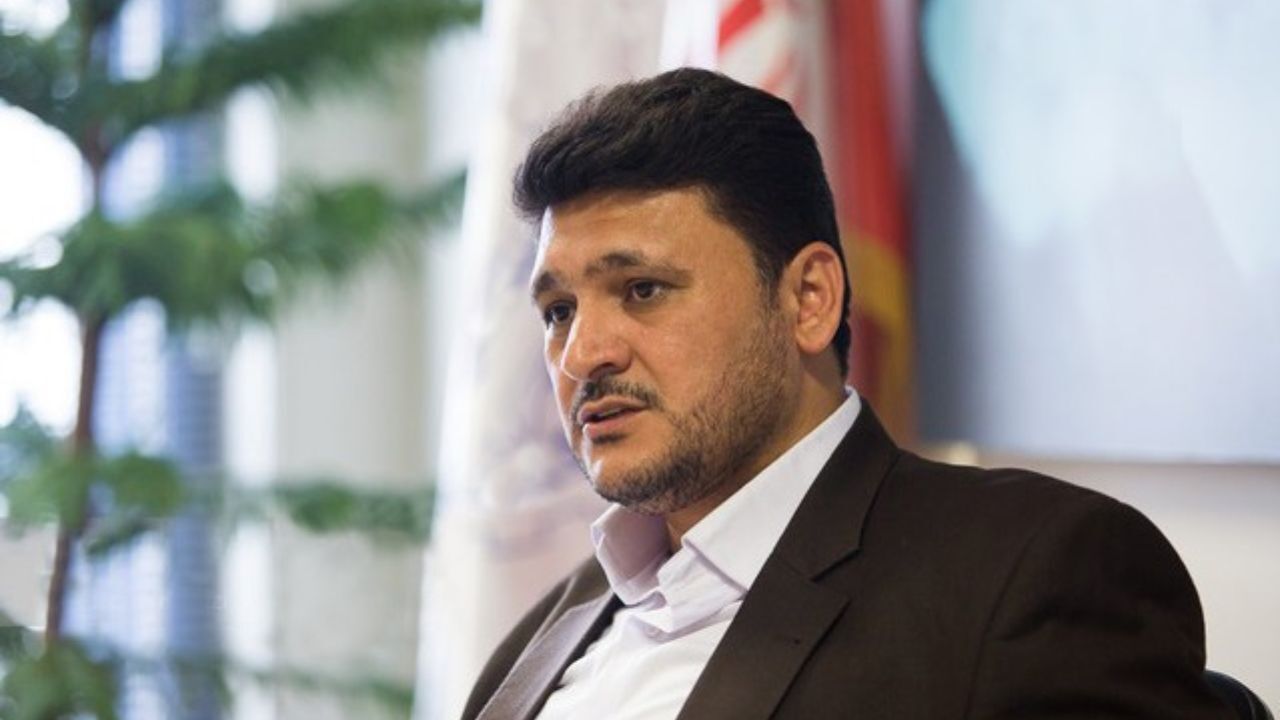 افزایش قیمت خودرو و سرمایه گذاری در بورس در جلسات آخر مجلس دهم بررسی شود