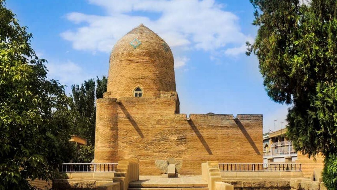 آیا خسارتی به زیارتگاه «اِستر و مُردخای» وارد شده است؟
