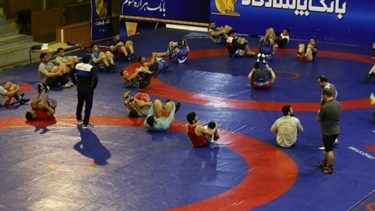 انتخاب ملی‌پوش وظیفه سرمربی نیست