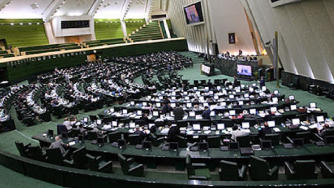 سفره پایداری و احمدی‌نژادی‌ها یکی می‌شود؟