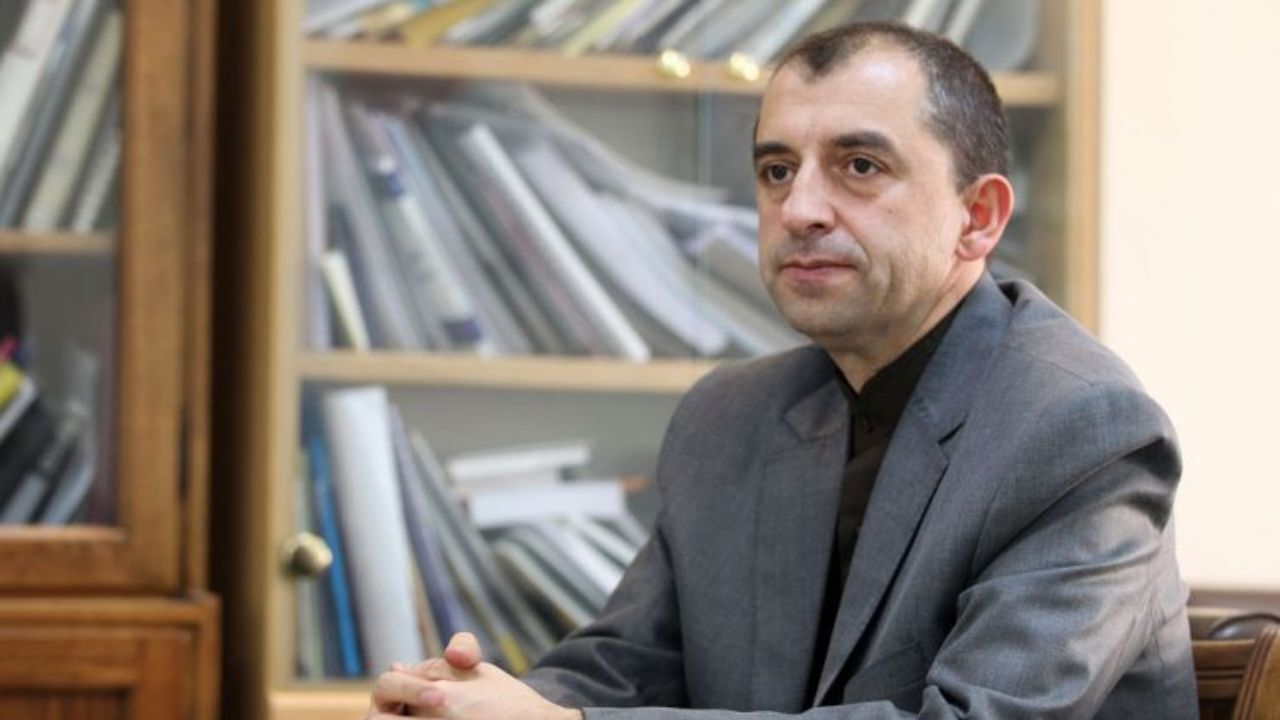 مسئولان دنبال درمان درد زلزله نیستند