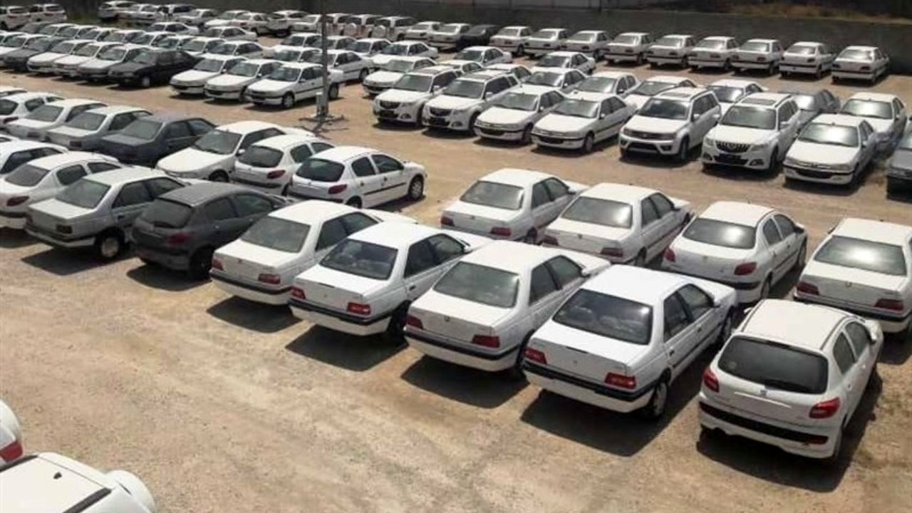 چرا خودرو سازان یک میلیارد دلار پول دریافت کردند؟