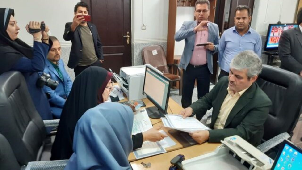 کشمکش نمایندگان و شورای نگهبان بر سر نامه و بلاتکلیفی اعتبارنامه تاجگردون
