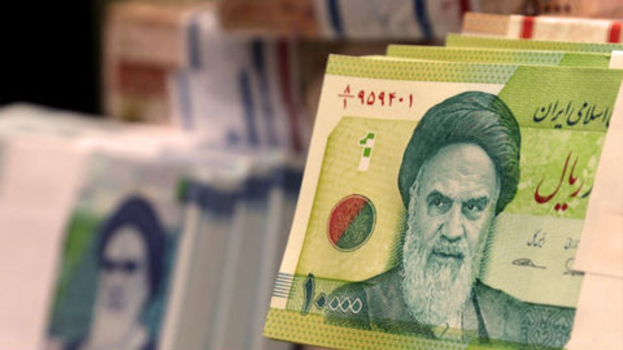 حجم نقدینگی از 2472 هزار میلیارد تومان عبور کرد