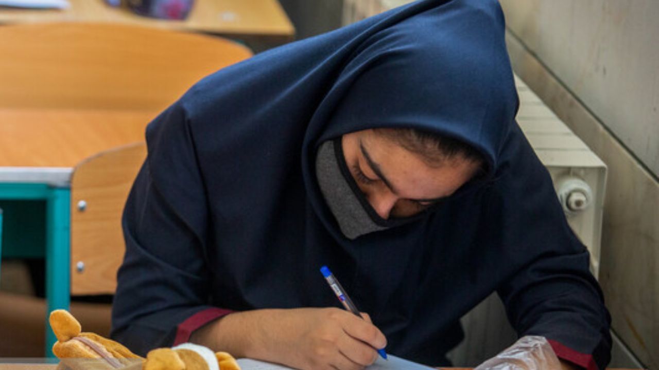 فروش سوالات امتحانی یا کلاهبرداری؟/ پلیس فتا هشدار داد