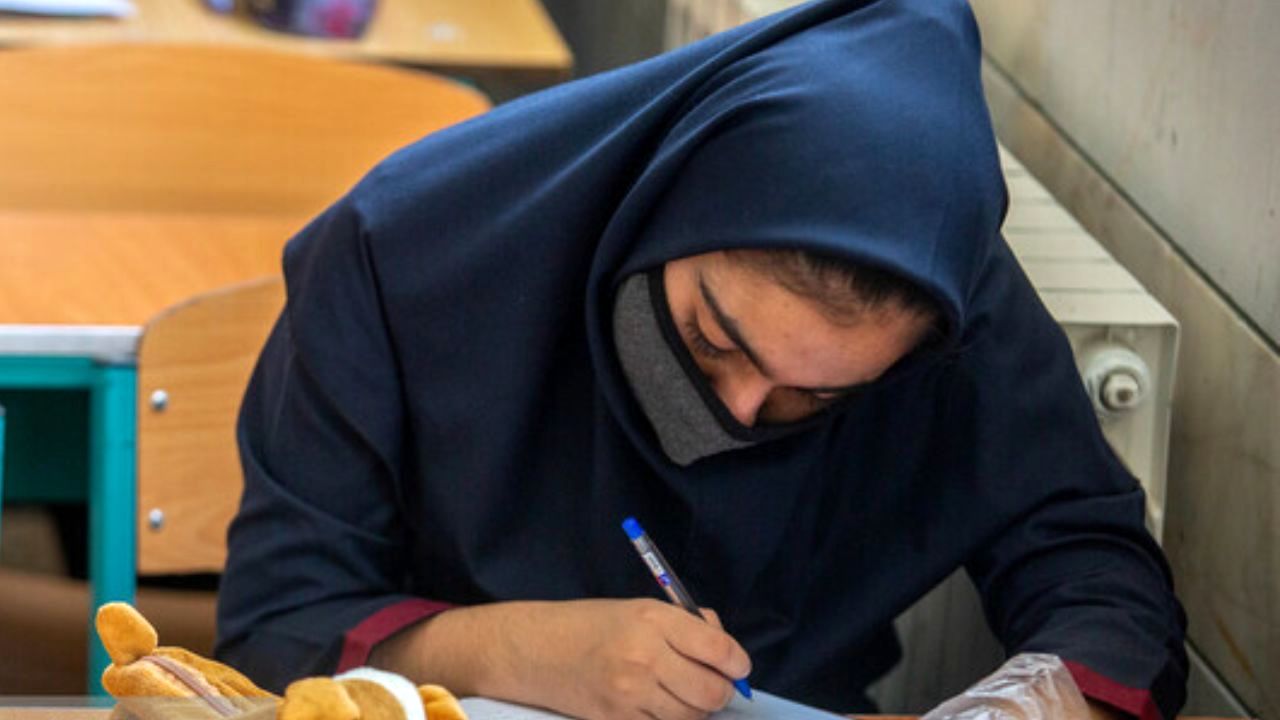 فروش سوالات امتحانی یا کلاهبرداری؟/ پلیس فتا هشدار داد