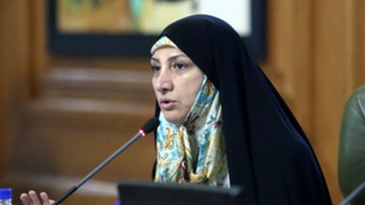 شهرداری چون پول خرید زمین پادگان‌ها را ندارد پروانه ساخت می‌دهد