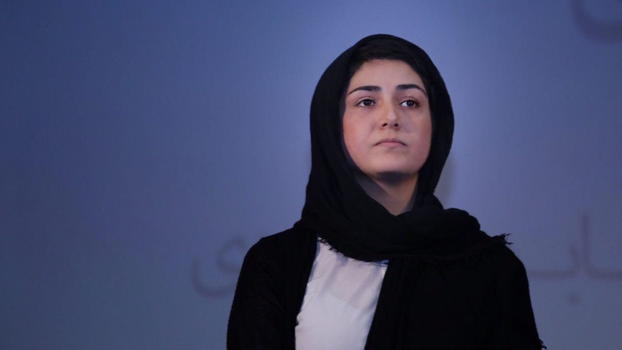 قهرمان‌هایمان یا دیگر نیستند یا دروغ گو هستند یا در خانه‌شان هستند