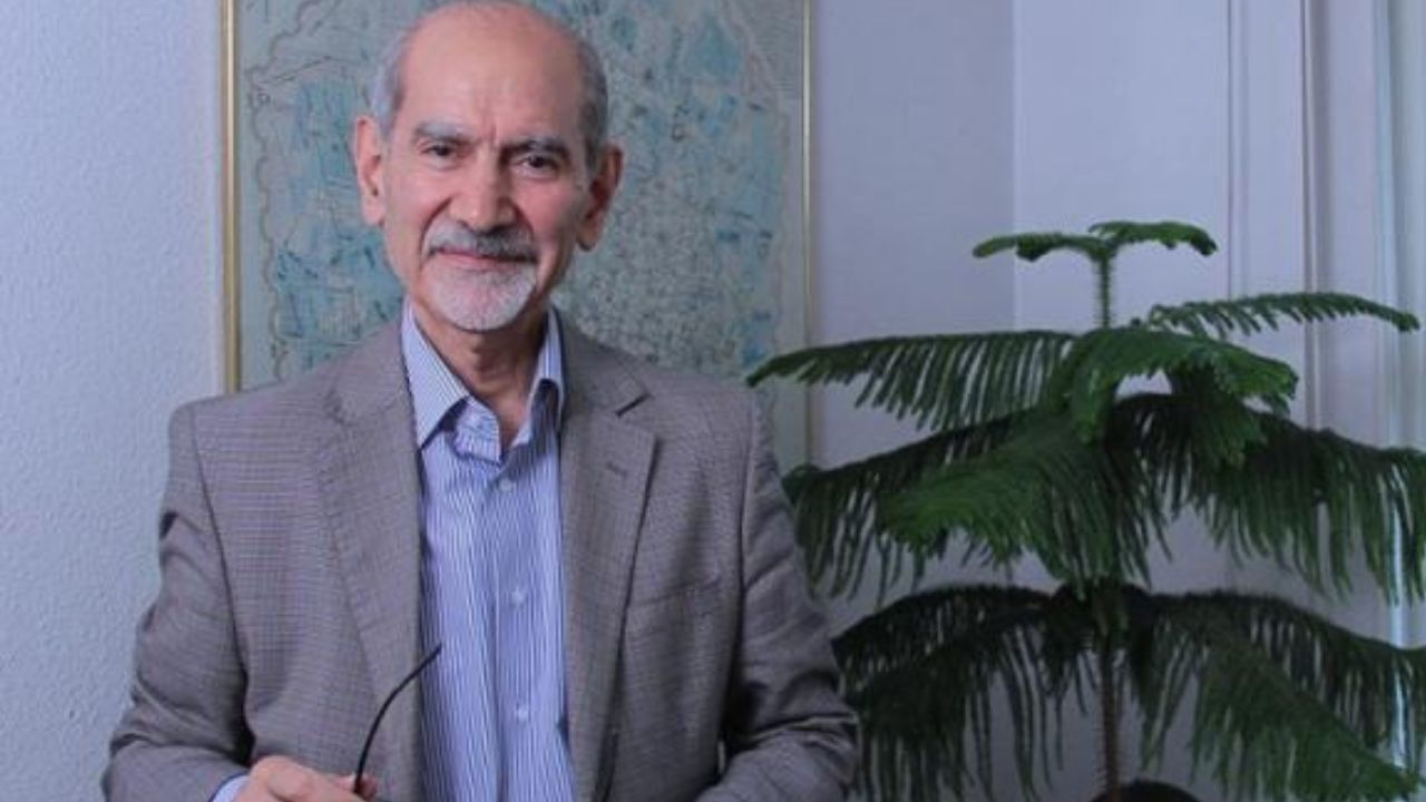 بازرگان نمی‌توانست یک جانبه فقط با ناپختگی مجاهدین خلق برخورد کند