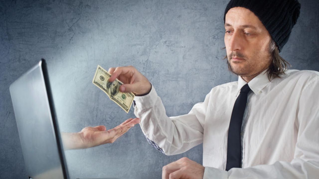 ویروس کرونا| گدایی کرونایی هم از راه رسید