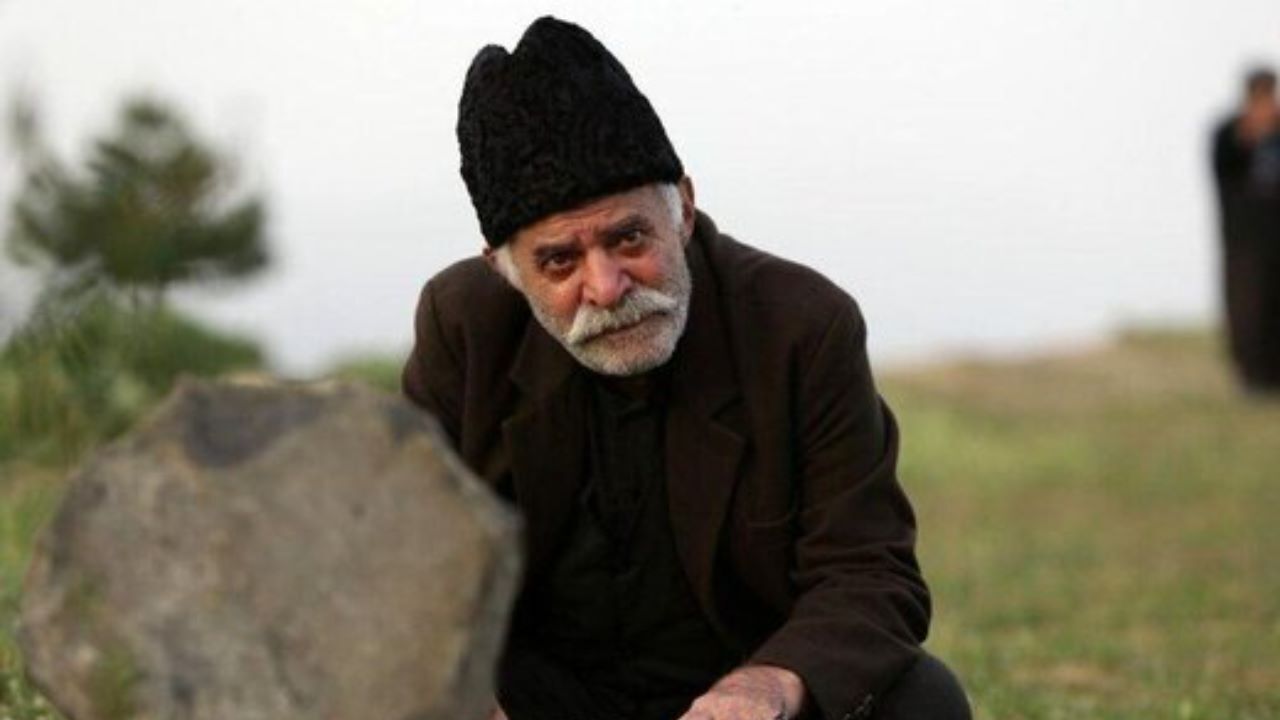 سیروس گرجستانی هم‌خانه منوچهر حامدی می‌شود