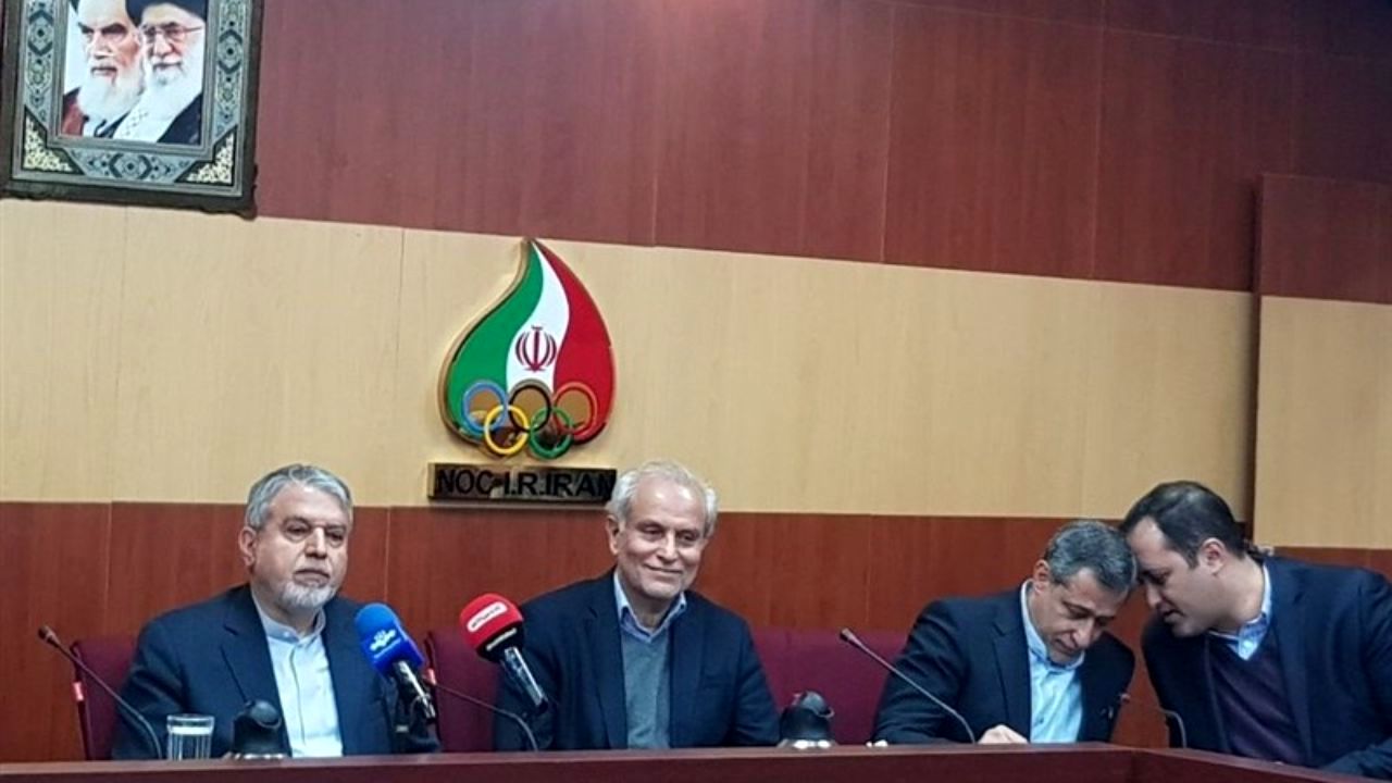 مدیران ورزشی چرا در روزهای کرونایی نشست‌های غیرضروری برگزار می‌کنند؟