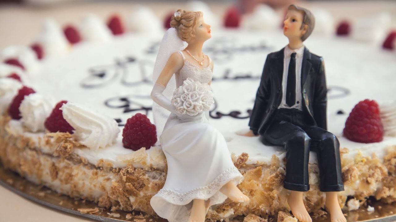 دور دنیا| آیا پسران جذاب خوشبختی می‌آورند؟