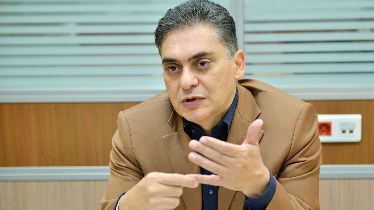 مشکلات بسته رفع تعهد ارزی جدید بانک مرکزی موجب کاهش صادرات می شود