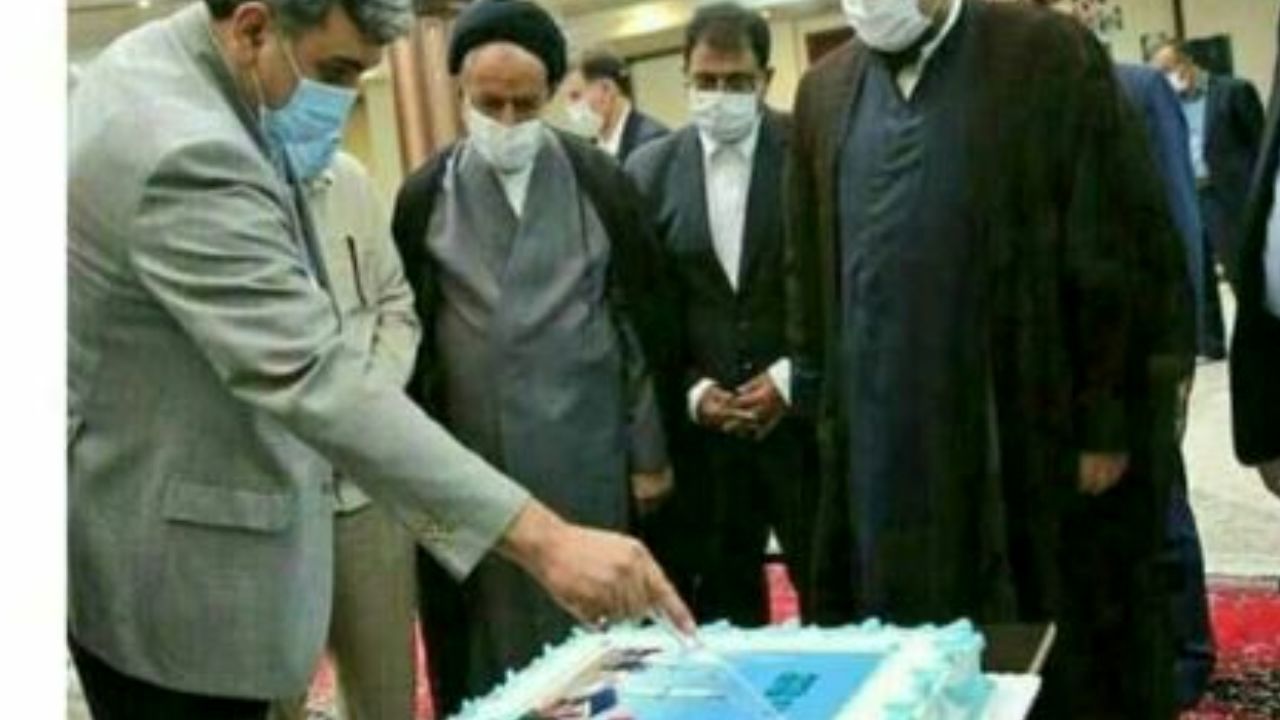 طعنه روزنامه شهروند به برگزاری جشن تولد برای بهشت‌زهرا+ عکس