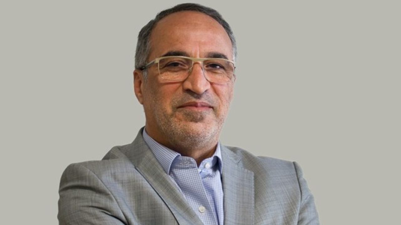سیاست‌بازی‌ به جای سیاست‌ورزی در کشور جا افتاده است