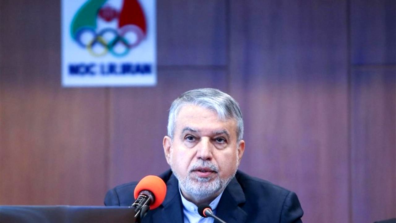فوتبال چگونه میزبان دلالان می‌شود؟