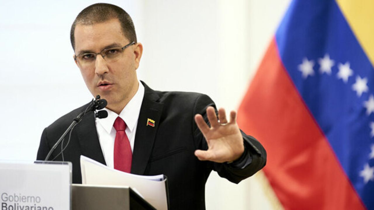 کاراکاس، بیانیه مشترک اتحادیه اروپا-آمریکا را «مضحک» خواند
