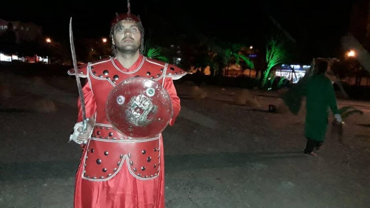بازیگر «بچه مهندس3» با لباس شمر در تعزیه