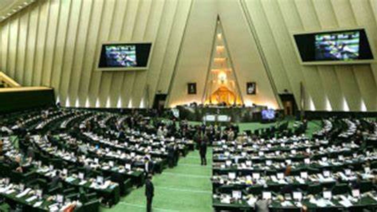 تردد وزرا، روسا و مدیران در کمیسیون حقوقی نسبت به سایر کمیسیون‌های تخصصی مجلس کمتر است