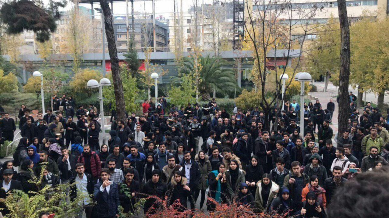 سرهنگی در امر فرهنگی / استعفای دسته‌جمعی در جهاد دانشگاهی خراسان رضوی