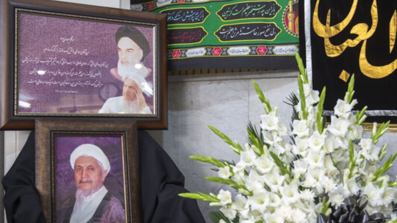 مراسم تشییع و ترحیم آیت‌الله در عمل به وصیت ایشان برگزار نمی‌شود