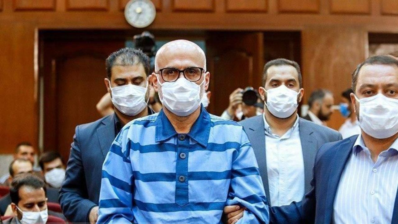 نارضایتی روزنامه خراسان از حکم اکبر طبری / مجازات‌های سنگین تری تعیین شود / آیا انتظارات افکار عمومی با این حکم برآورده شد؟