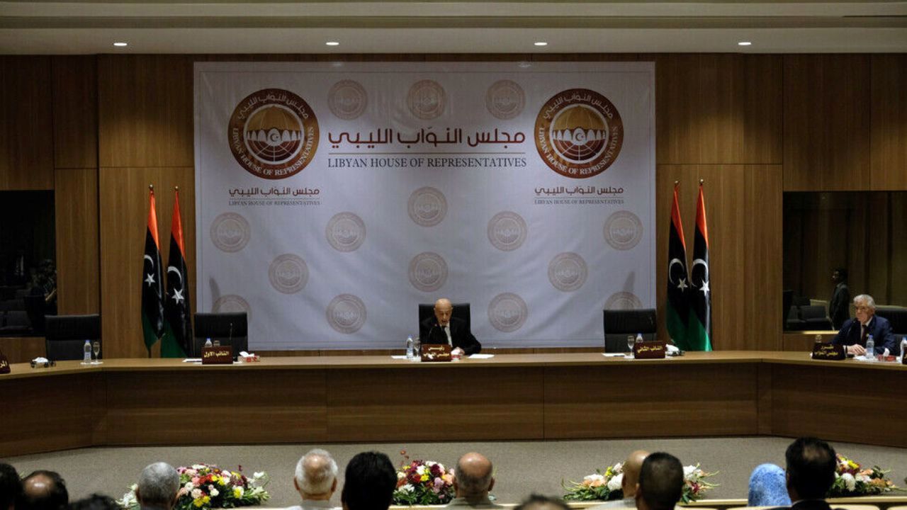 دولت موقت در شرق لیبی استعفا کرد